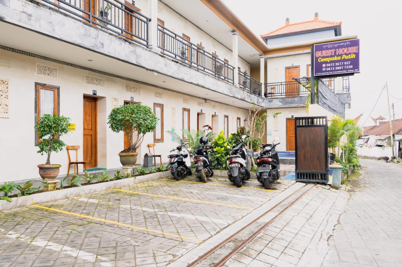 Guesthouse Cempaka Putih Seminyak Kültér fotó
